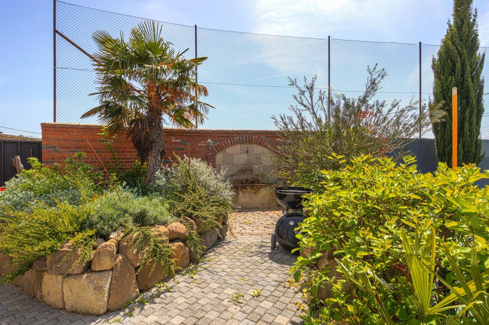 Villa Private Modern With Tennis Court Tbilisi