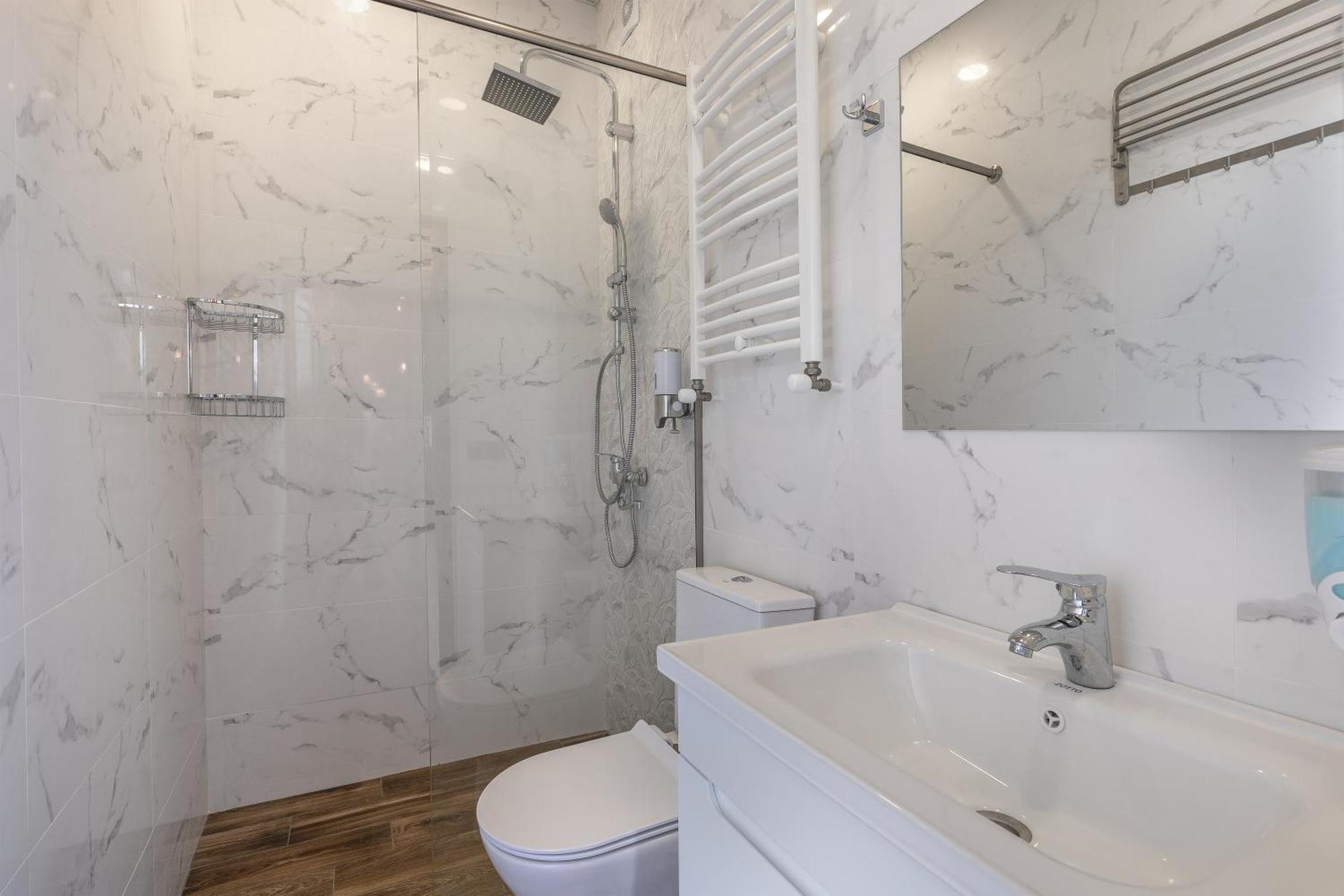 Villa Private Modern With Tennis Court Tbilisi